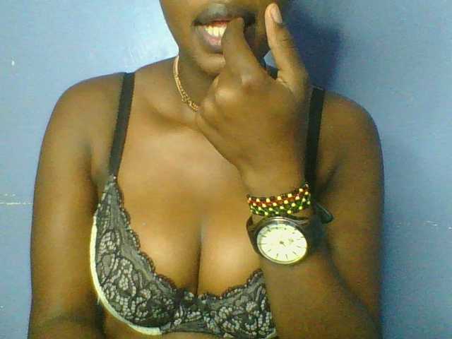 Sweetchely live cam on BongaCams