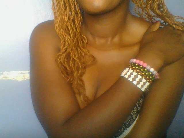 Sweetchely live cam on BongaCams