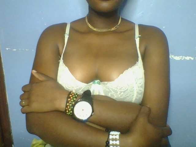 Sweetchely live cam on BongaCams
