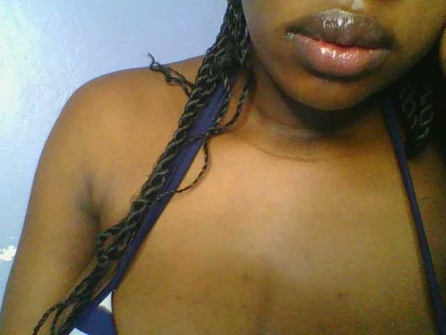 Sweetchely live cam on BongaCams