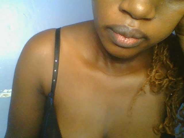 Sweetchely live cam on BongaCams