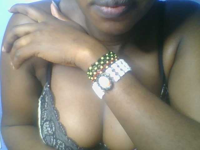 Sweetchely live cam on BongaCams