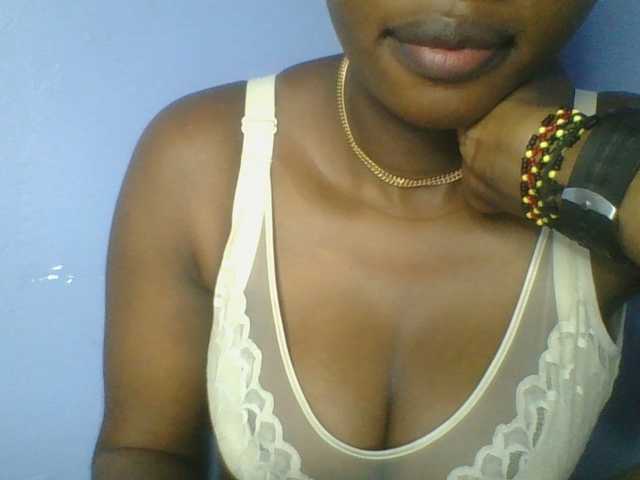 Sweetchely live cam on BongaCams