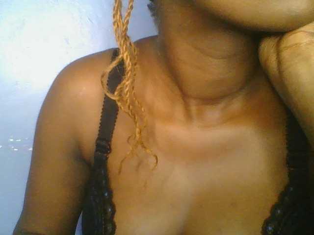 Sweetchely live cam on BongaCams