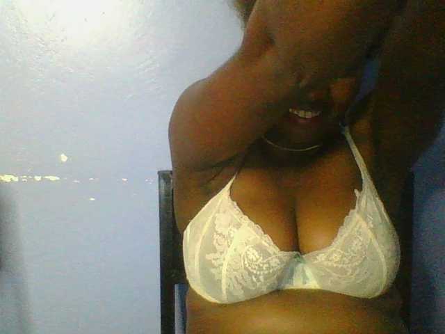 Sweetchely live cam on BongaCams