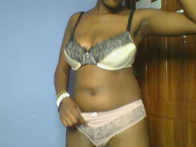 Sweetchely live cam on BongaCams