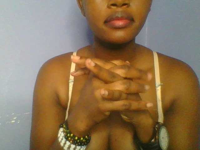 Sweetchely live cam on BongaCams