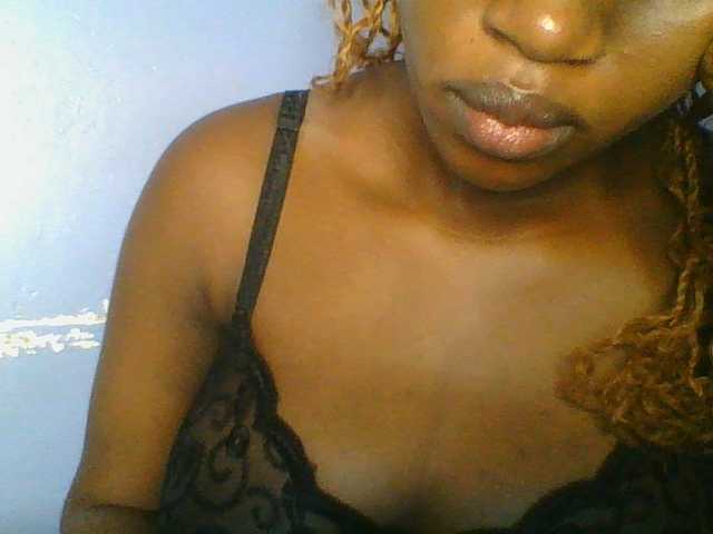 Sweetchely live cam on BongaCams