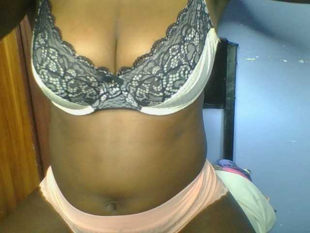 Sweetchely live cam on BongaCams
