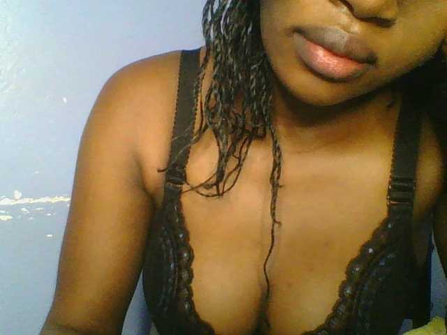 Sweetchely live webcam show