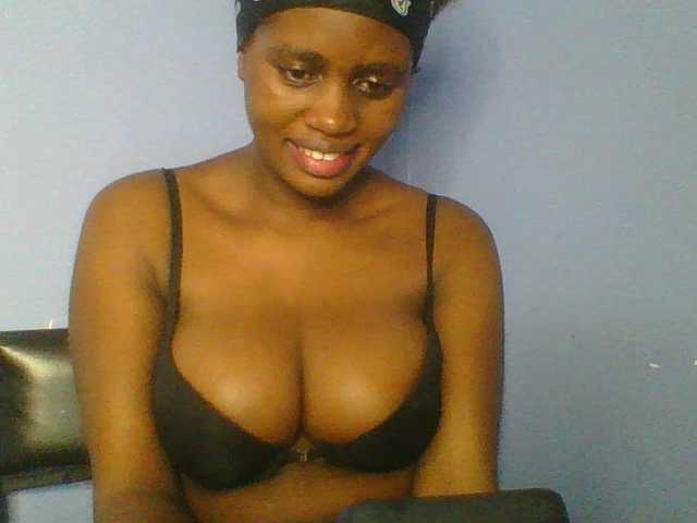 Sweetchely live cam on BongaCams