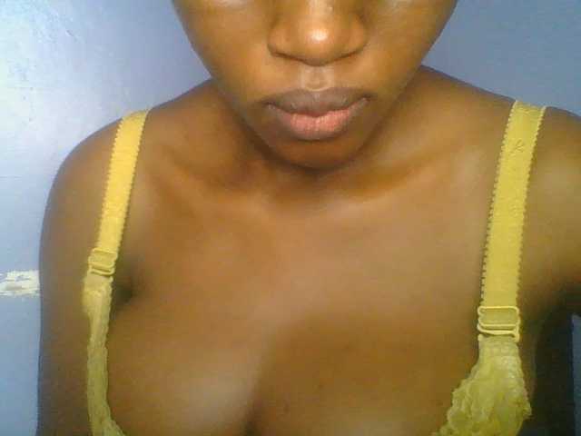 Sweetchely live cam on BongaCams