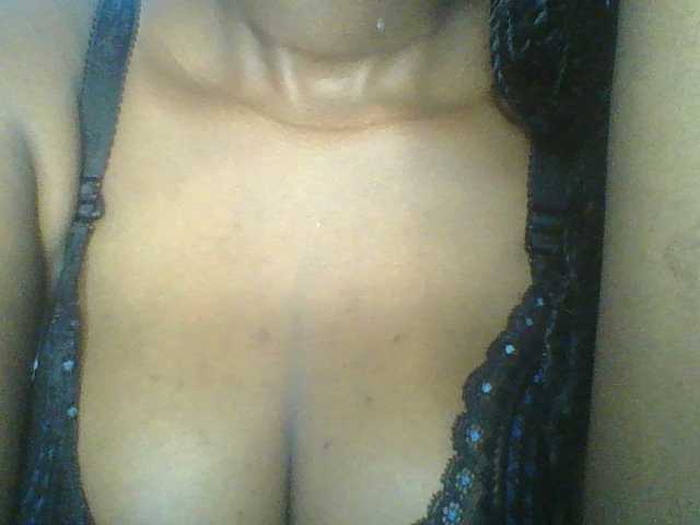 Sweetchely live webcam show