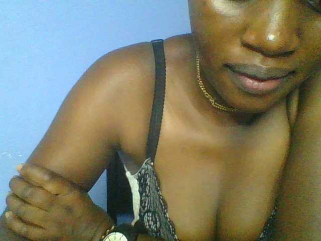 Sweetchely live cam on BongaCams