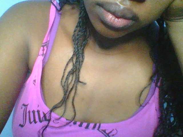 Sweetchely live cam on BongaCams