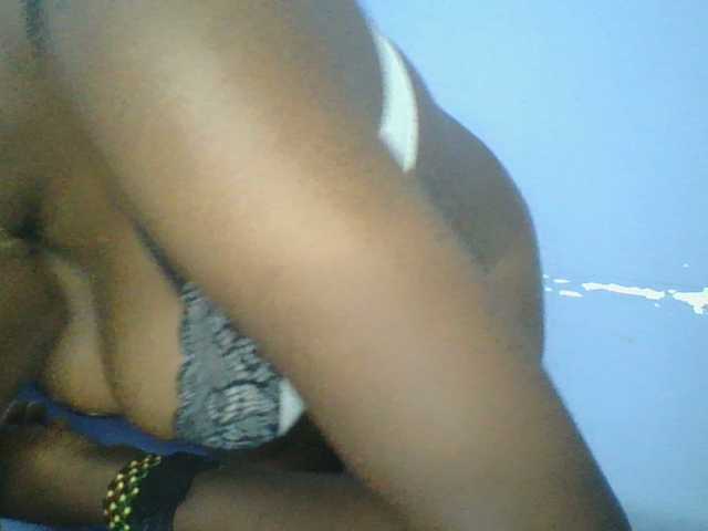 Sweetchely live cam on BongaCams