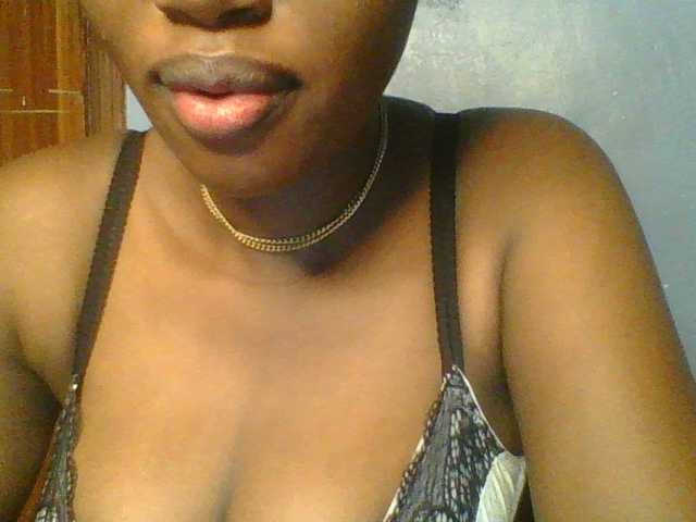 Sweetchely live cam on BongaCams