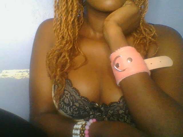 Sweetchely live cam on BongaCams