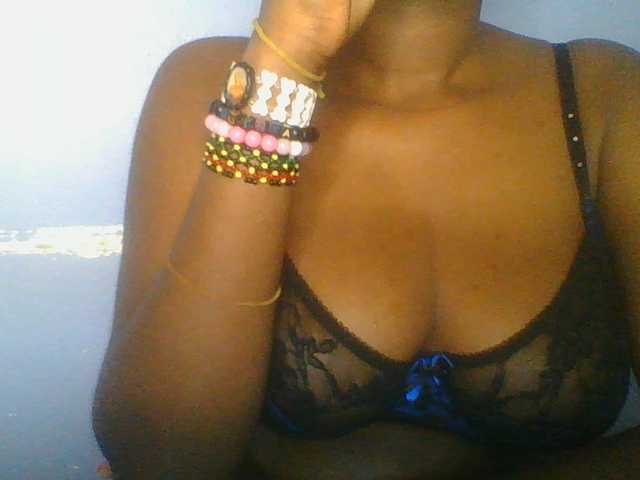 Sweetchely live cam on BongaCams
