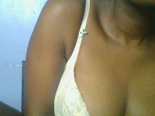 Sweetchely live cam on BongaCams