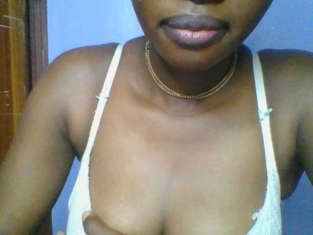 Sweetchely live cam on BongaCams
