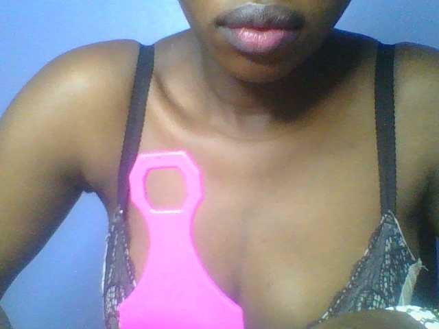 Sweetchely live cam on BongaCams