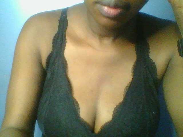 Sweetchely live cam on BongaCams