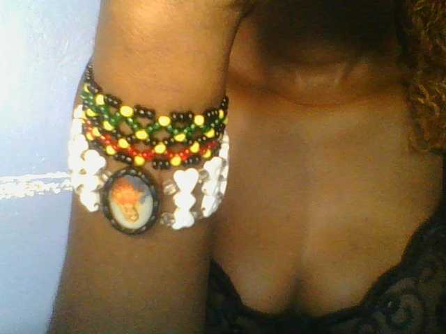 Sweetchely live cam on BongaCams