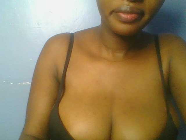 Sweetchely live cam on BongaCams