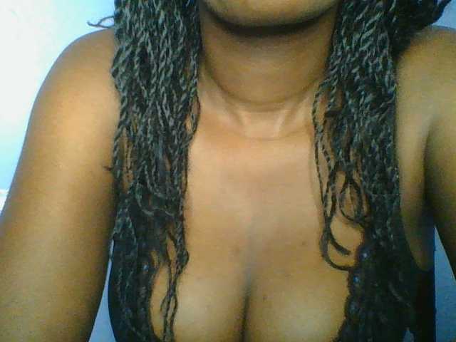 Sweetchely live cam on BongaCams
