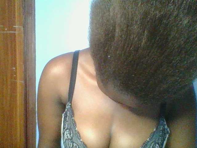 Sweetchely live cam on BongaCams