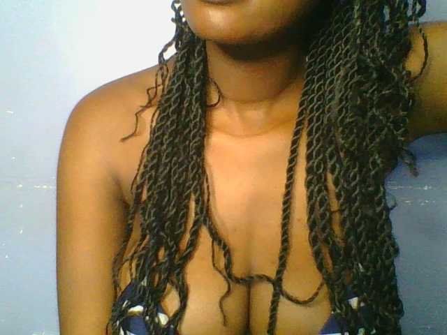 Sweetchely live cam on BongaCams