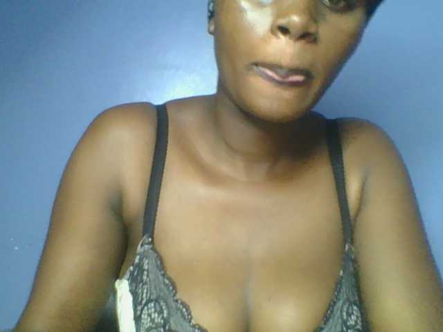 Sweetchely live cam on BongaCams