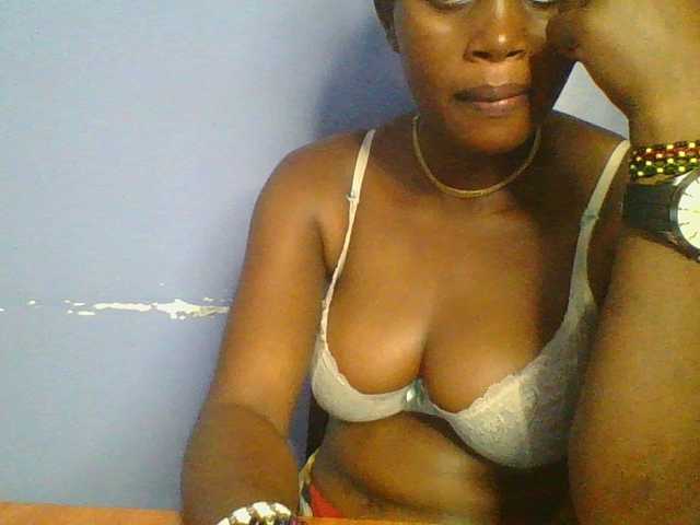 Sweetchely live cam on BongaCams