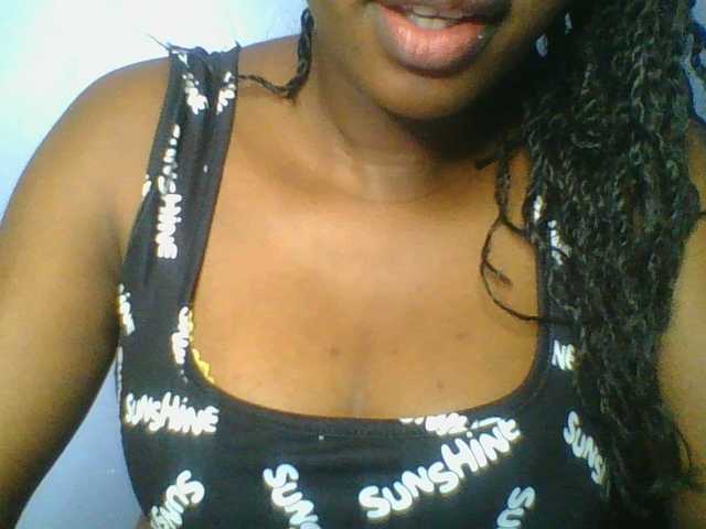 Sweetchely live cam on BongaCams