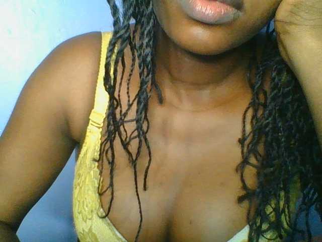 Sweetchely live webcam show