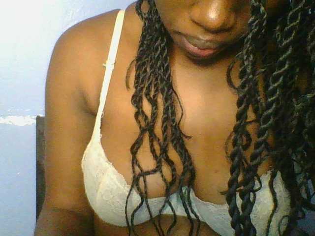 Sweetchely live cam on BongaCams