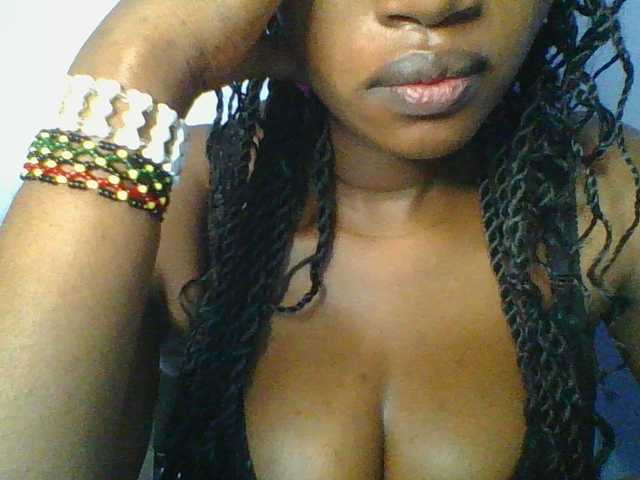 Sweetchely live cam on BongaCams