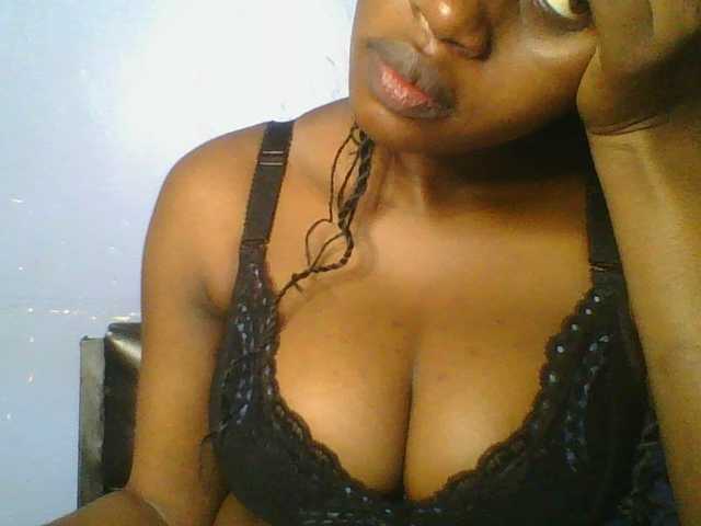 Sweetchely live cam on UnifiedCams