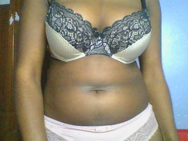 Sweetchely live cam on BongaCams