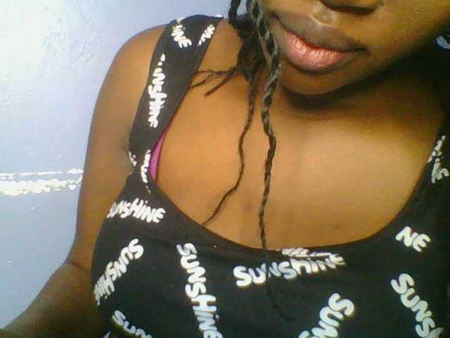 Sweetchely live webcam show