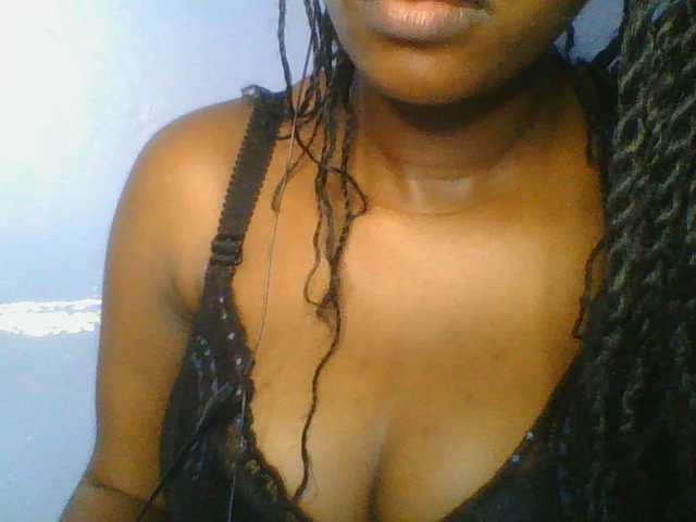 Sweetchely live cam on BongaCams