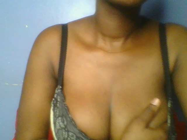 Sweetchely live cam on BongaCams