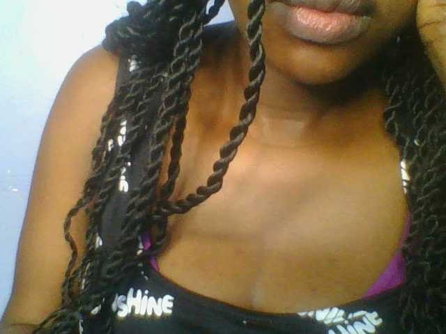 Sweetchely live cam on BongaCams