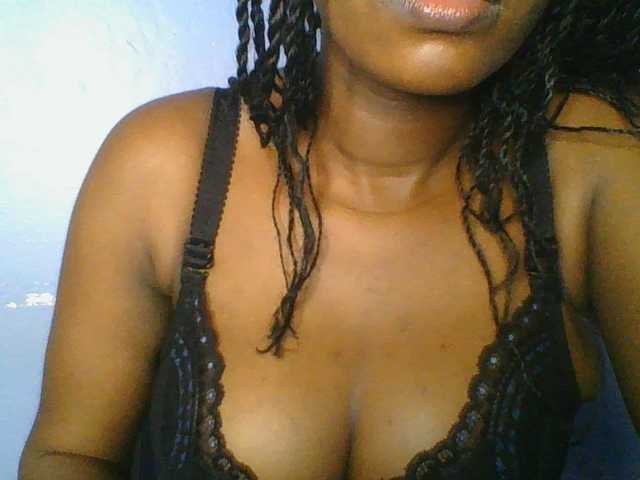 Sweetchely live cam on BongaCams