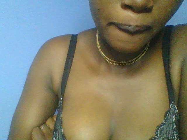 Sweetchely live cam on BongaCams
