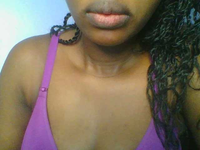 Sweetchely live cam on BongaCams