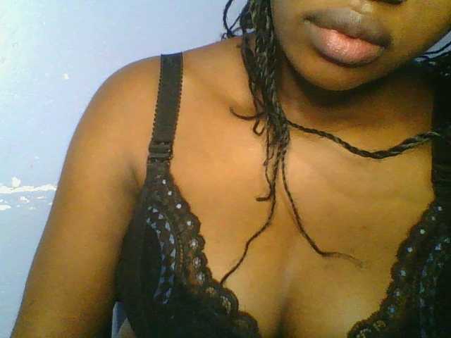 Sweetchely live webcam show