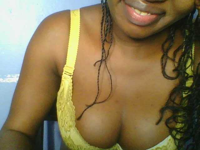 Sweetchely live webcam show