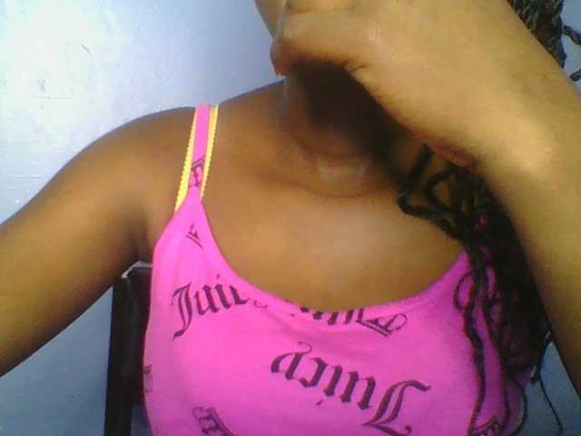 Sweetchely live cam on BongaCams